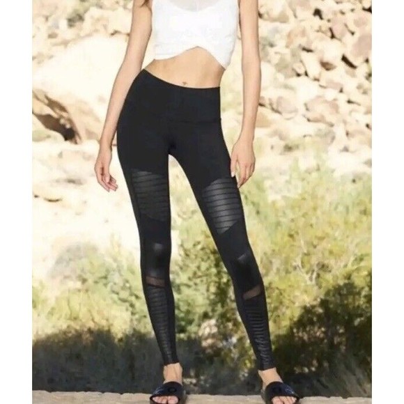 Alo Yoga Moto Leggings Women's Small Black  Mesh Panels - Picture 1 of 13
